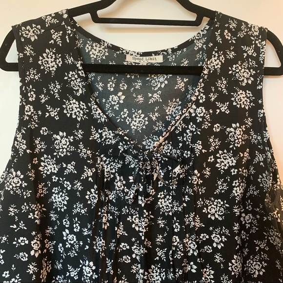 Womens Plus Size Speed Limit MPH Black & White Floral Tank Top 2X - Picture 3 of 16